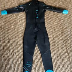 Zone3 wetsuit open water swimming