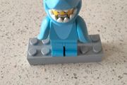 Lego Shark Suit Guy minifigure