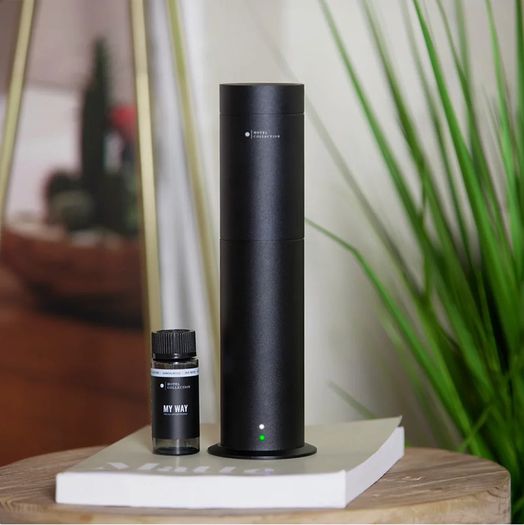 Hotel Collection Studio Pro Scent Diffuser Like New Original Box & Charger