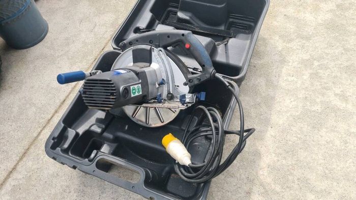 Evolution EvoSaw 230 steel cutting circular saw
