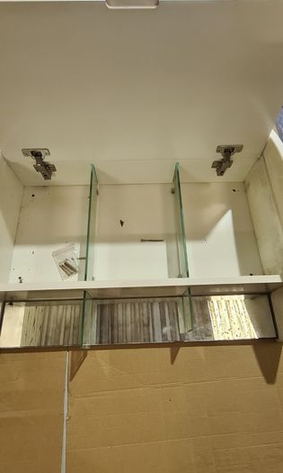 Bathroom cabinet