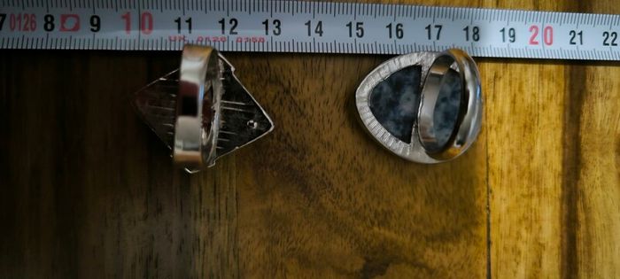 2x   rings with natural stone
