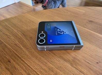 Samsung Z Flip 6 256gb Phone