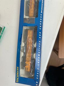 BACHMANN Locomotive and Caboose