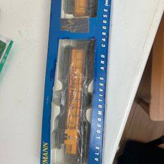 BACHMANN Locomotive and Caboose