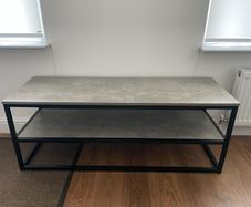 tv bench