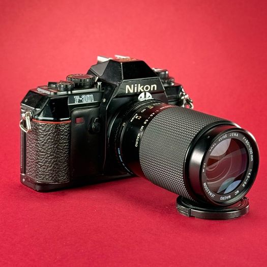 Nikon F301 and Carl Zeiss 80-200 MC Macro lens
