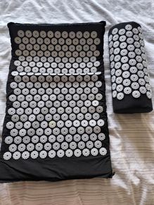 Shakti Mat and pillow