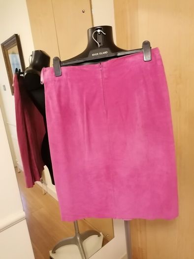 Women's Skirt Pink Suede SIZE 16