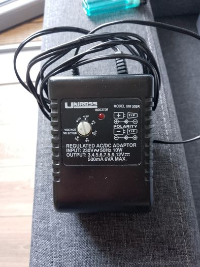 Uniross Regulated Adaptor