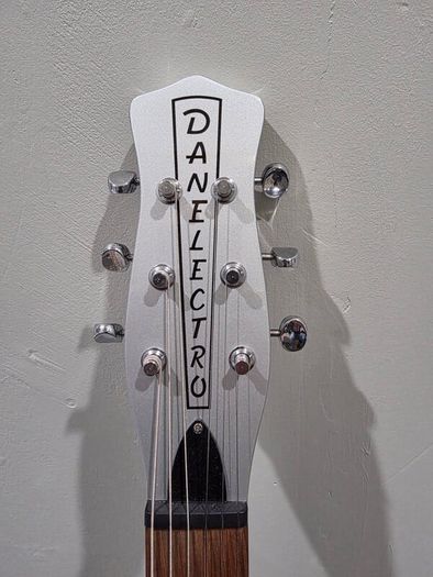 Danelectro 59xt