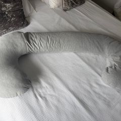 Pregnancy pillow