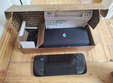 Steam Deck LCD 256 GB (Bought Apr '26)