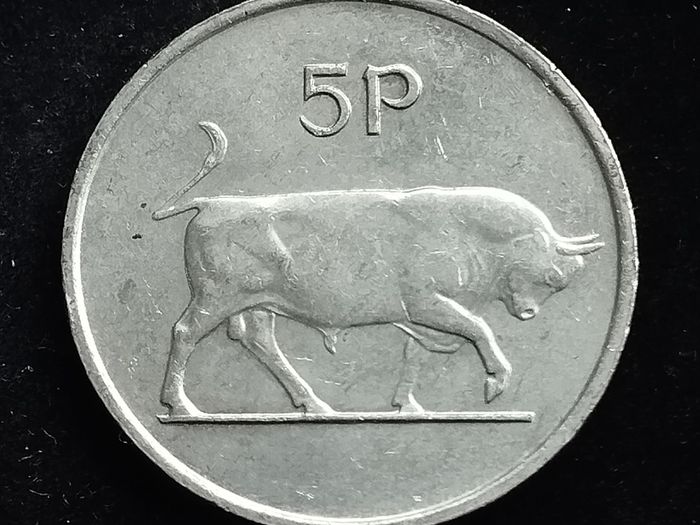 Ireland  - 1982 - 5 Pence  - Bull - KM.22 - [2012]