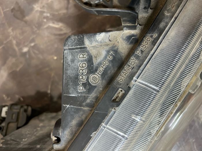 EVO 8 MR headlight