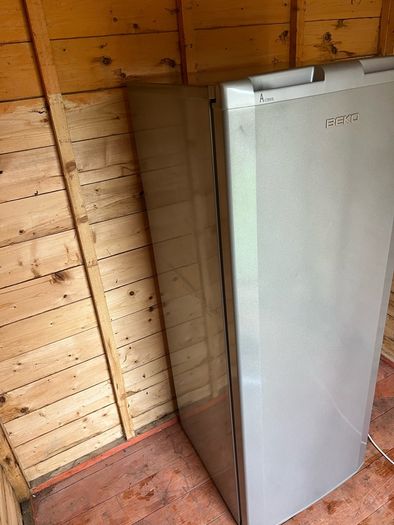 beko larder fridge