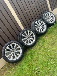 BMW G30 wheels v good tyres