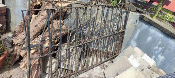 Metal Gates (Double Gate) in Kildare!