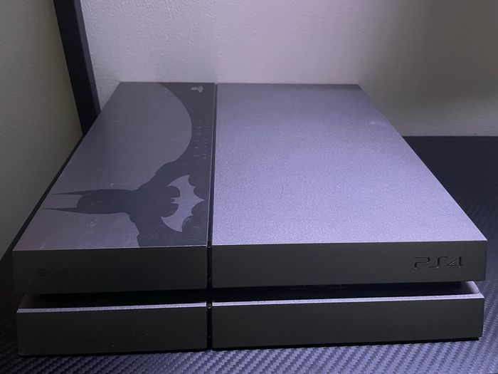 Batman PS4 console
