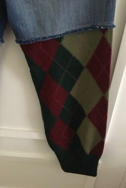 2B funky three quarter length jeans 30 inch waist and full length waist to hem is 31 inches new with tags made in Greece FREE STANDARD POSTAGE INCLUDED