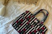 Brand New Handmade Quilted Cotton Laptop Sleeve : Zip closure, Padded protection