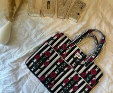 Brand New Handmade Quilted Cotton Laptop Sleeve : Zip closure, Padded protection