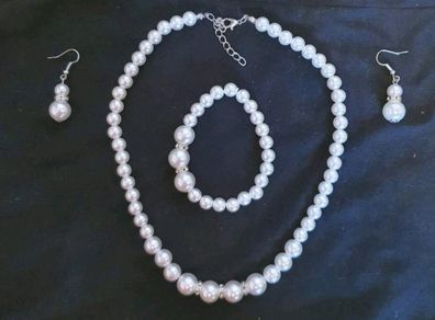 Costume jewellery