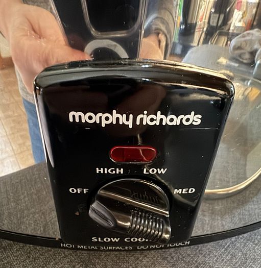 Large slow cooker, Morphy Richards, 6.5l