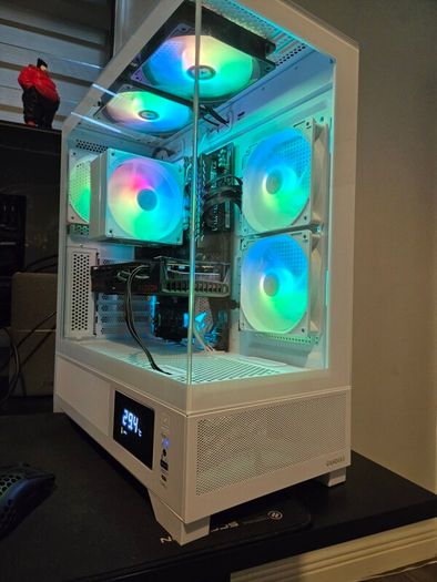 White Rgb Gaming Pc  Ryzen 5 5600 16gb Ram Rx 6700 10gb