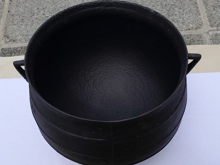 Antique cast iron pot