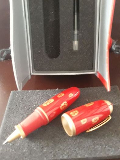 Memoblia ..  From Bejjing Olympics 2008 .. Pen in Box/Price Drop