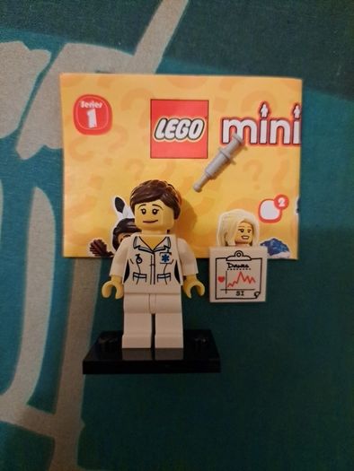 lego series 1 the nurse