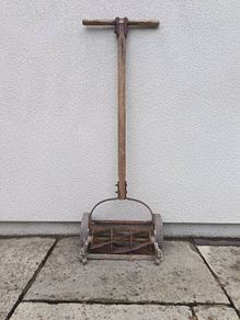 Antique Garden 1950's Push Mower - Ransomes, Sims & Jefferies
