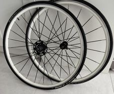 Bike wheels (Bontrager)