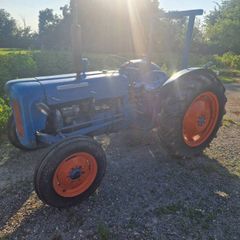 fordson dexta