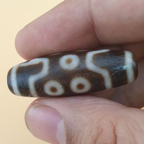 7 Eyes Beautiful Himalayan Tibetan Agate Bead Amulet