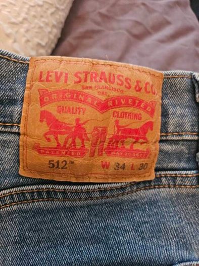 Levis