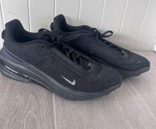 Nike runners