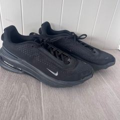 Nike runners