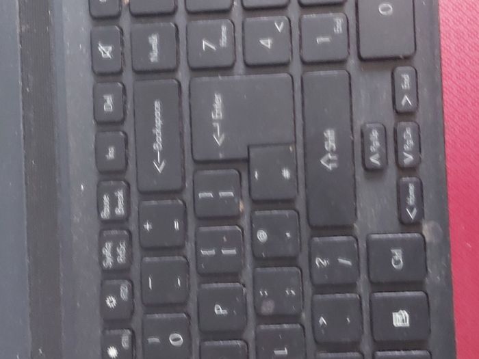 Packard Bell 15.6 inch Laptop, Model mNo. P5WS0, Intel Core i3-2310M CPU, 2.1GHz, 6GB Ram, 500GB Ram, Windows 10, Microsoft Edge, Chrome and VLC