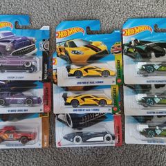 Hot wheels treasure hunt toy cars