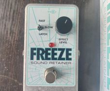 Electro-harmonix Freeze Sound Retainer Pedal