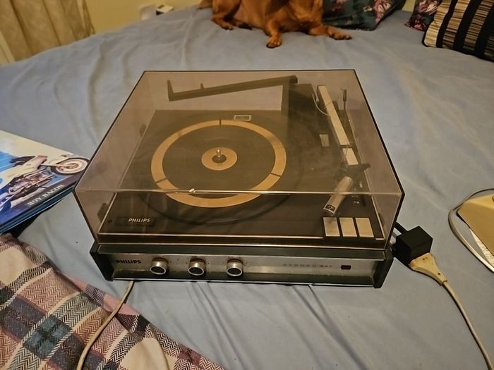 Philips Stereo 347 Record Player