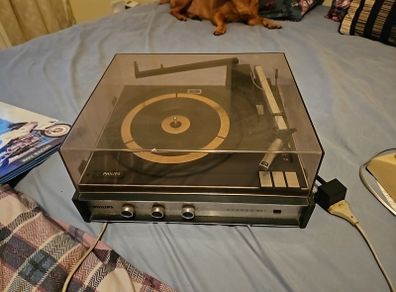 Philips Stereo 347 Record Player