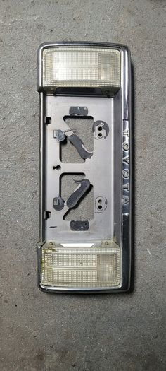 toyota hilux rear number plate holder