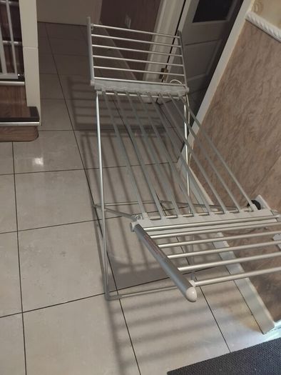electric clothes horse