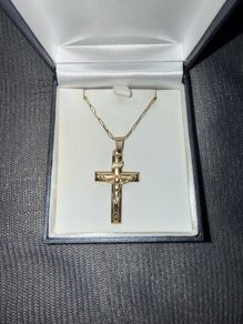 9ct Gold Chain and Cross