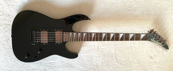 Jackson Dinky with Babicz Tremolo and Japan Neck
