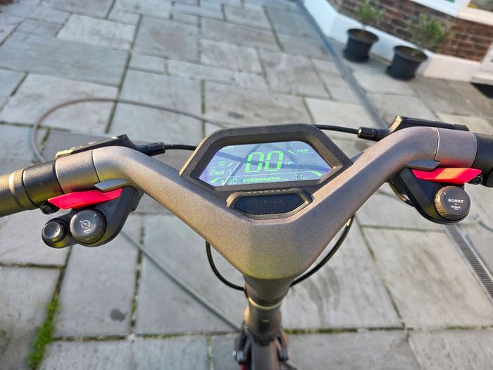 Segway GT2 super fast electric scooter (rrp new = 3,200 euro)
