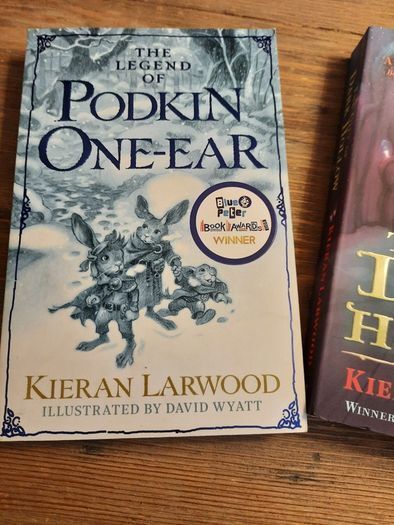 Kieran Larwood Novels / The Gift of Dark Hollow & Podkin One-Ear Age 7-12